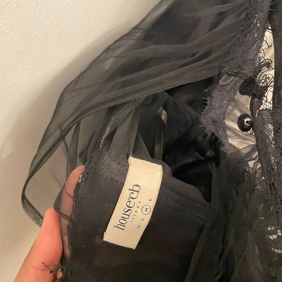 House of CB Athenea black Lace with puff velvet sleeveless - Picture 3 of 7